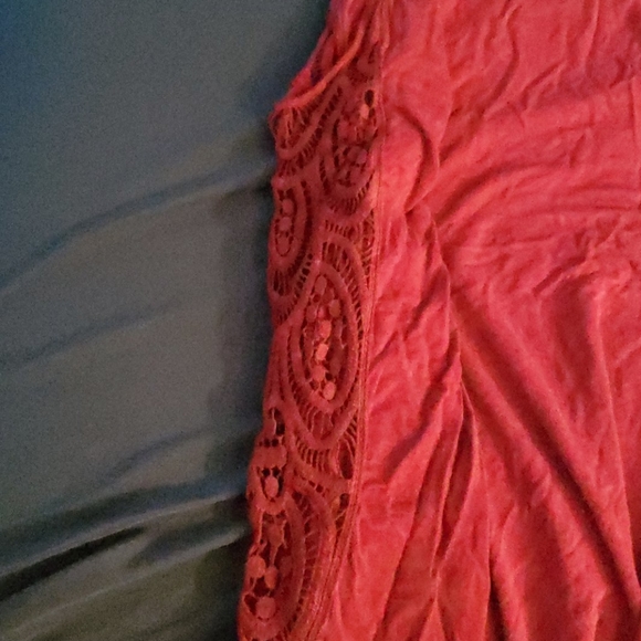 Cold Shoulder Top - Picture 2 of 8